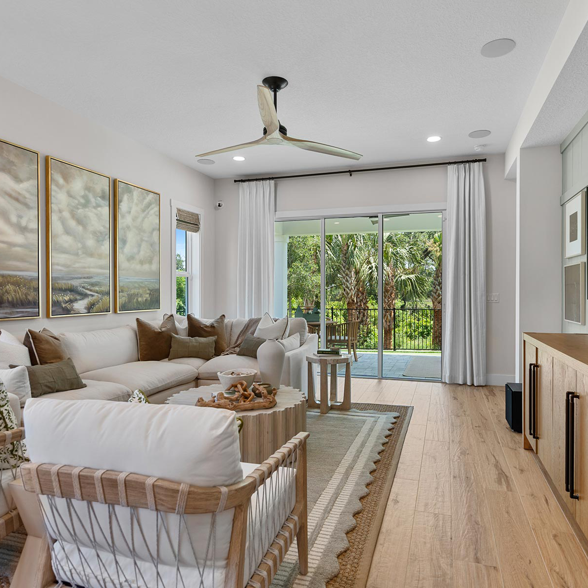 gallery3-coquina-madeira-new-homes-for-sale-st-augustine-fl-real-estate-moultrie-living-room-1800x1200